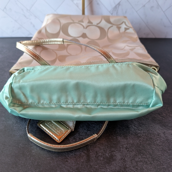 Coach Poppy Signature Metallic Glam Tote F1169‑F17587 - Picture 9 of 12